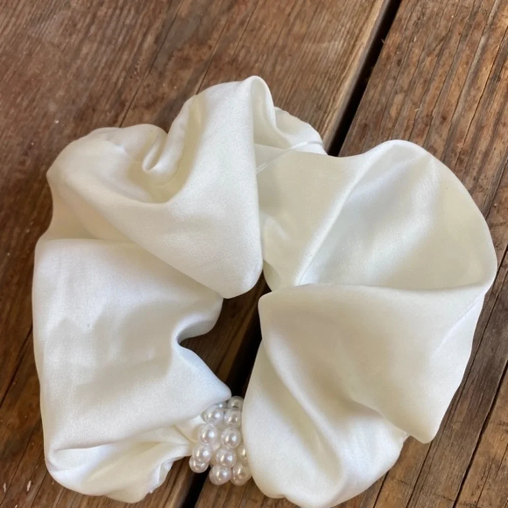 Anthropologie Satin Pearl Hair Scrunchie
